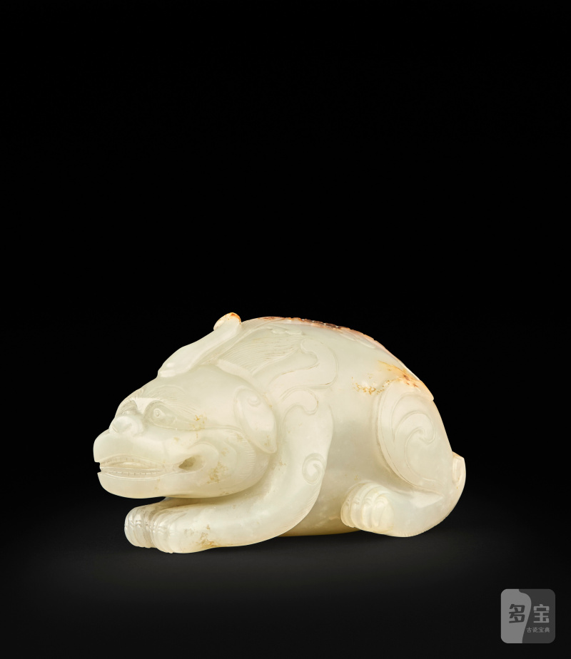 QILIN EN JADE CÉLADON PÂLE ET ROUILLE  CHINE, DYNASTIE QING (1644-1911) - 图2